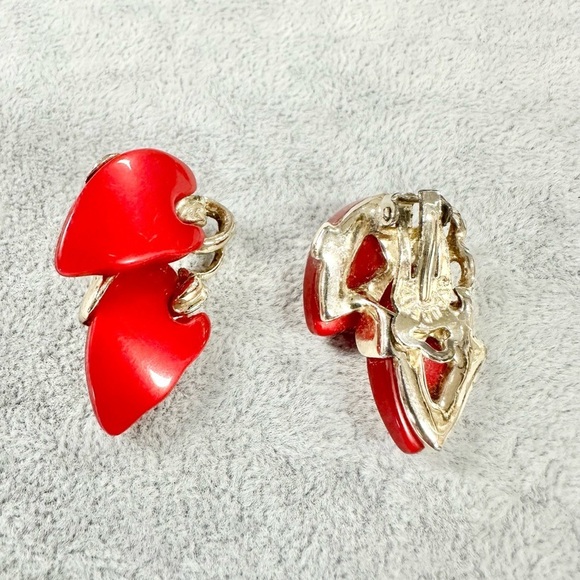Vintage Claudette Red Thermoset Silver Tone Clip On Earrings - Picture 3 of 3